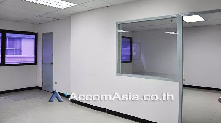  1  Office Space For Rent in Silom ,Bangkok BTS Surasak - BTS Saint Louis at S&B TOWER AA16337